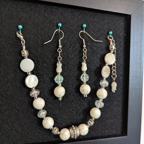 Handmade earrings and bracelet set - Picture 3 of 3